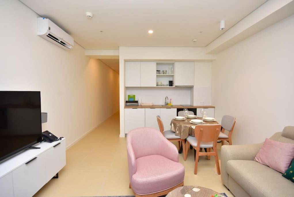 Brand New ! Seaside Apt With Poolview & Parking Μπούντβα Εξωτερικό φωτογραφία