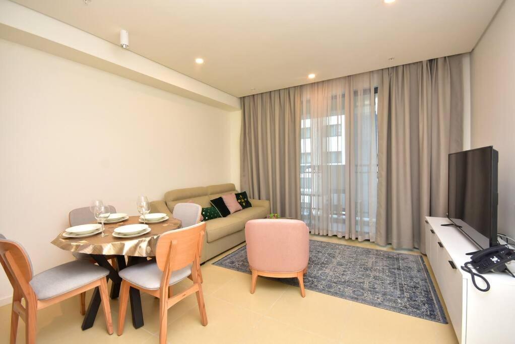 Brand New ! Seaside Apt With Poolview & Parking Μπούντβα Εξωτερικό φωτογραφία