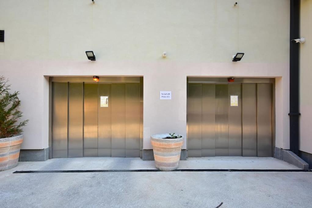 Brand New ! Seaside Apt With Poolview & Parking Μπούντβα Εξωτερικό φωτογραφία